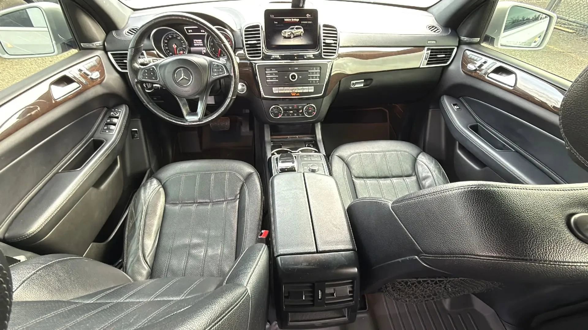 Used 2017 Mercedes-Benz GLS 450 4MATIC image 29