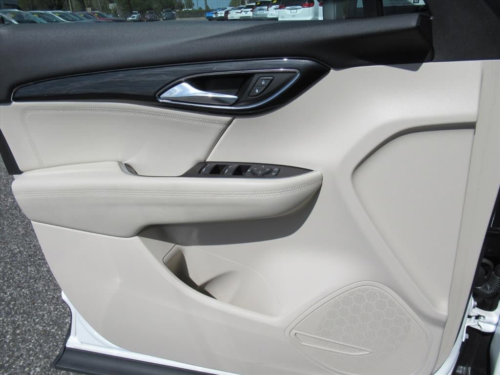Used 2023 Buick Envision Preferred FWD image 17