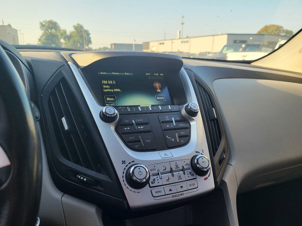 Used 2017 Chevrolet Equinox Premier w/ Enhanced Convenience Package image 5