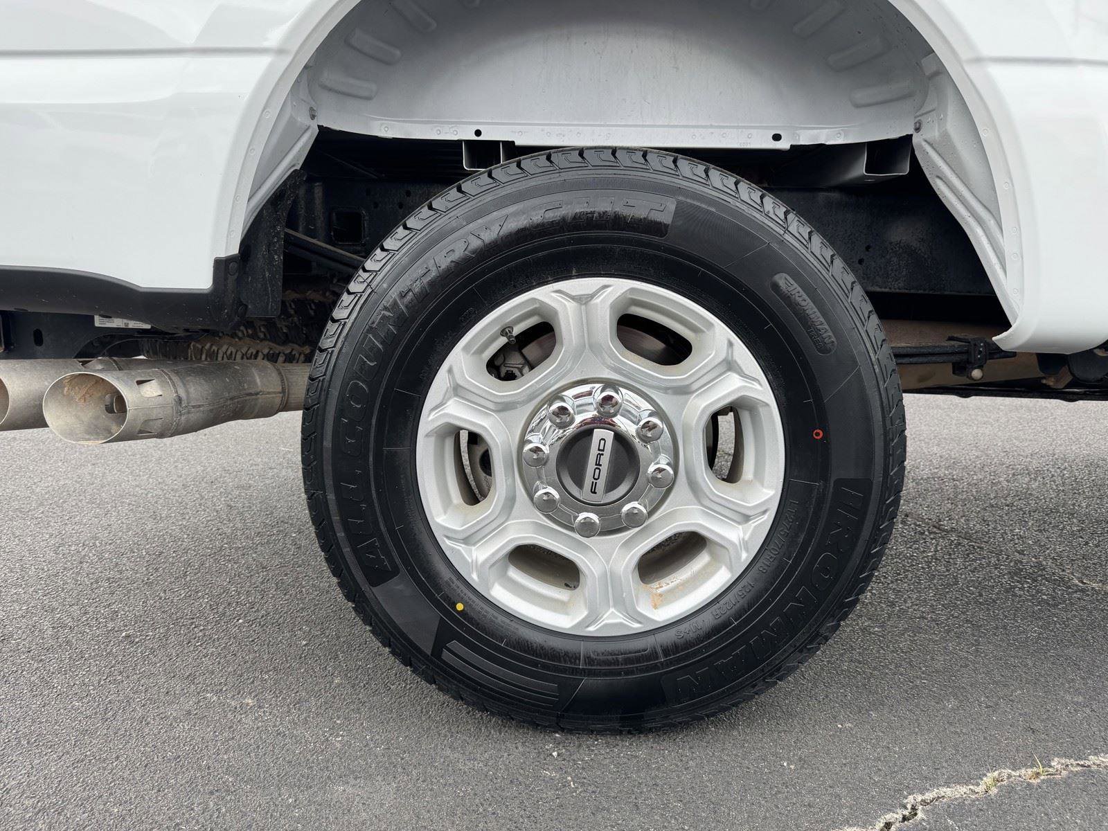 Used 2025 Ford F250 XLT w/ FX4 Off-Road Package image 41