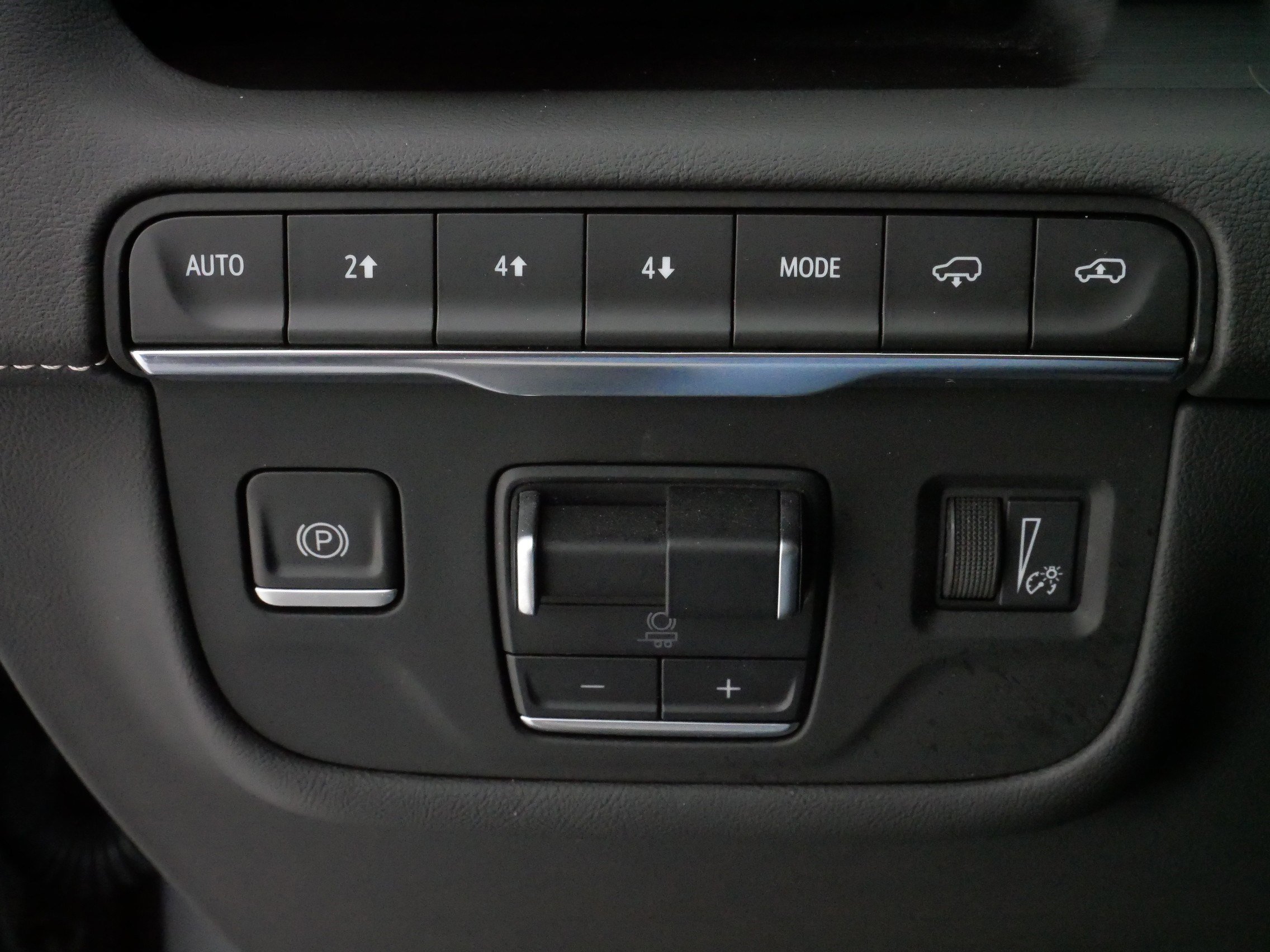 Used 2022 Cadillac Escalade ESV Sport w/ Touring Package image 26