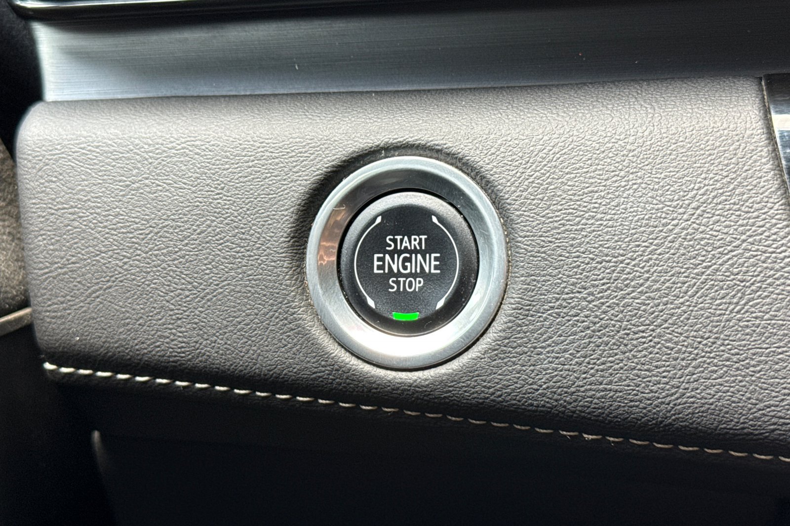 Used 2024 Cadillac Escalade Sport AWD/4WD image 30
