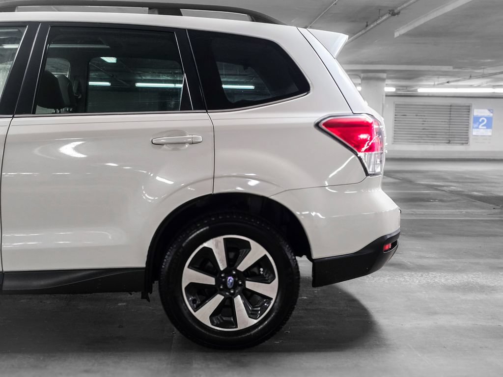 Used 2018 Subaru Forester 2.5i Limited AWD/4WD image 16