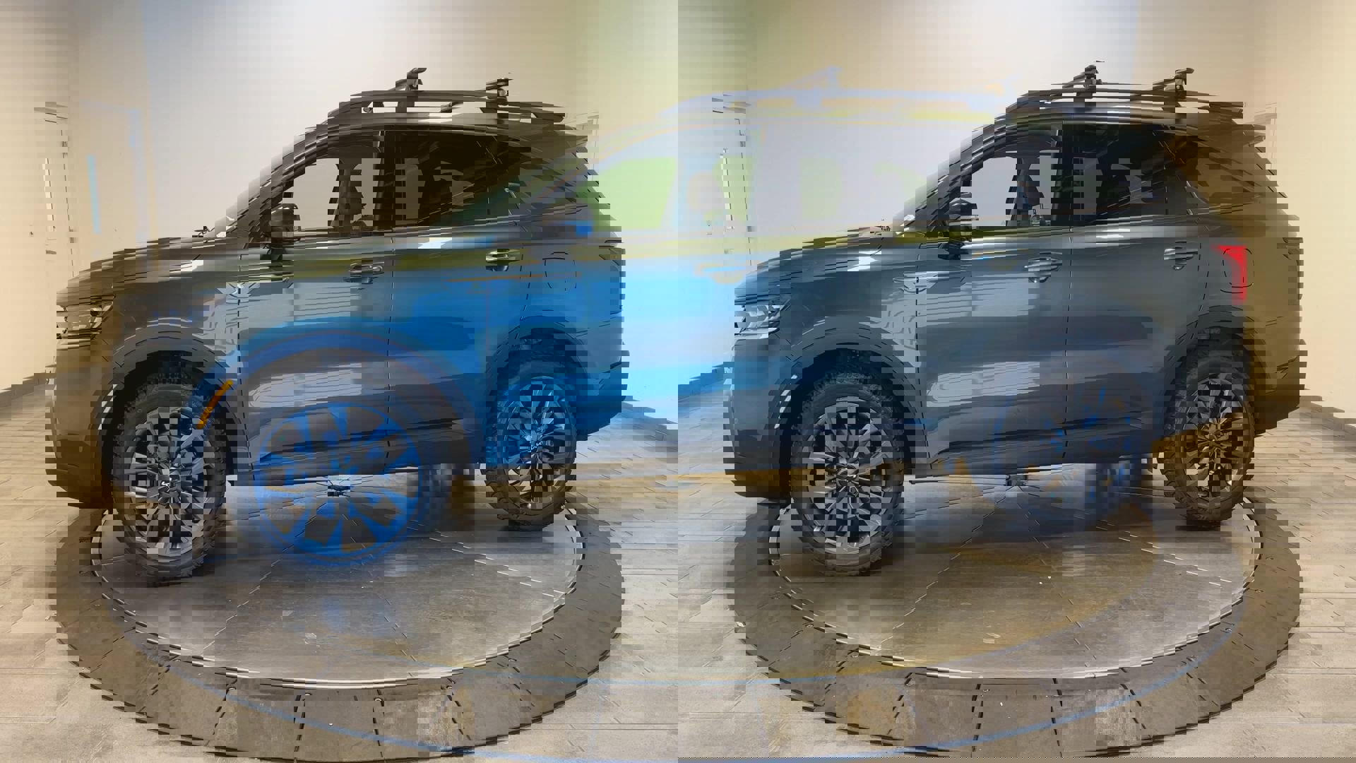 Used 2022 Kia Sorento SX Prestige w/ Rust Color Package image 5