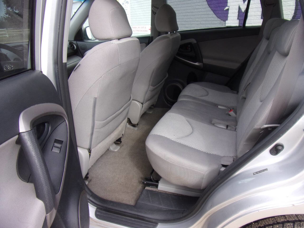 Used 2008 Toyota RAV4 4WD image 3