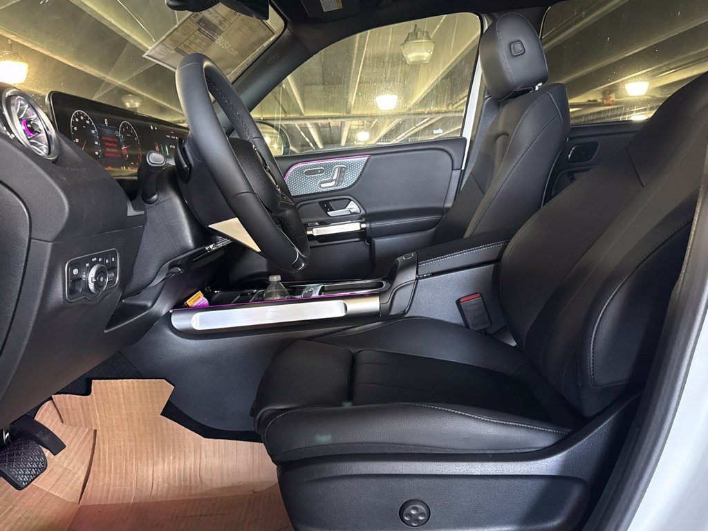 New 2026 Mercedes-Benz GLB 250 image 22