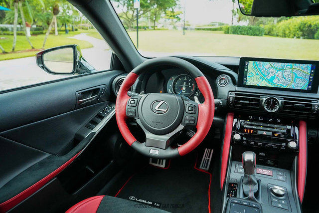 Used 2025 Lexus IS 500 w/ F-Sport Performance RWD image 47