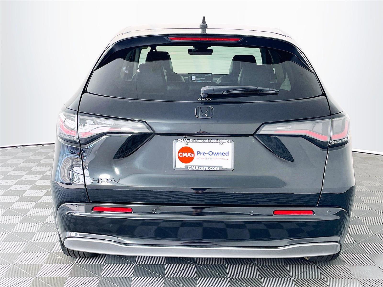 Used 2024 Honda HR-V EX-L image 9