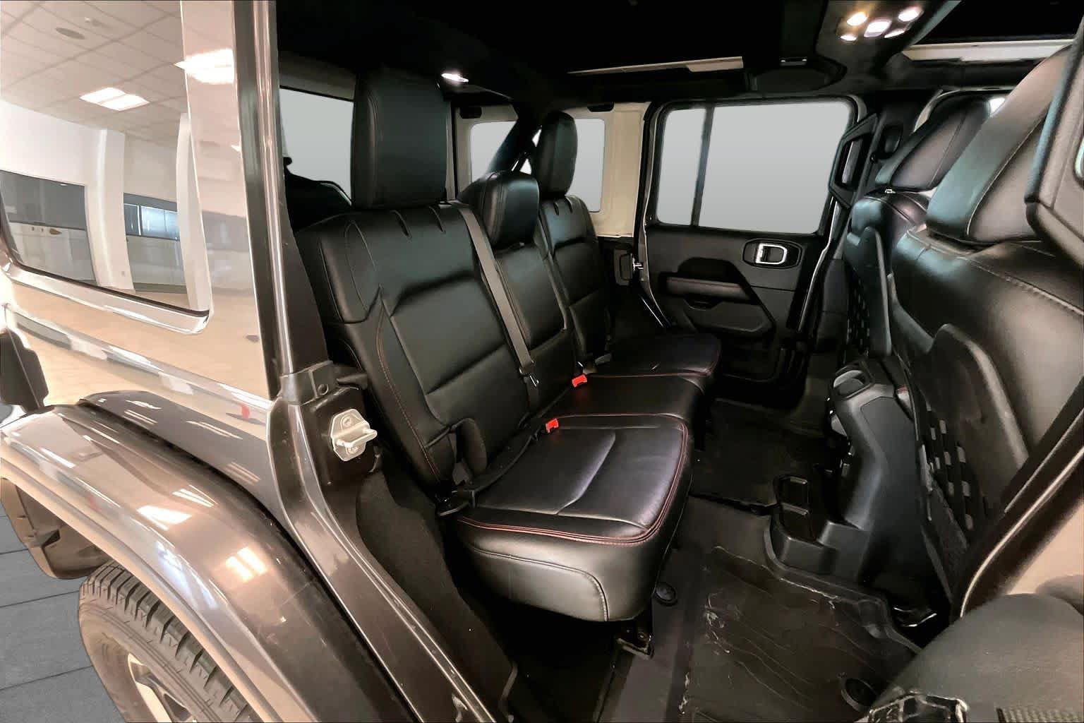 Used 2019 Jeep Wrangler Unlimited Rubicon AWD/4WD image 19