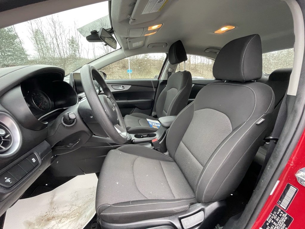 Certified 2023 Kia Forte LXS image 18
