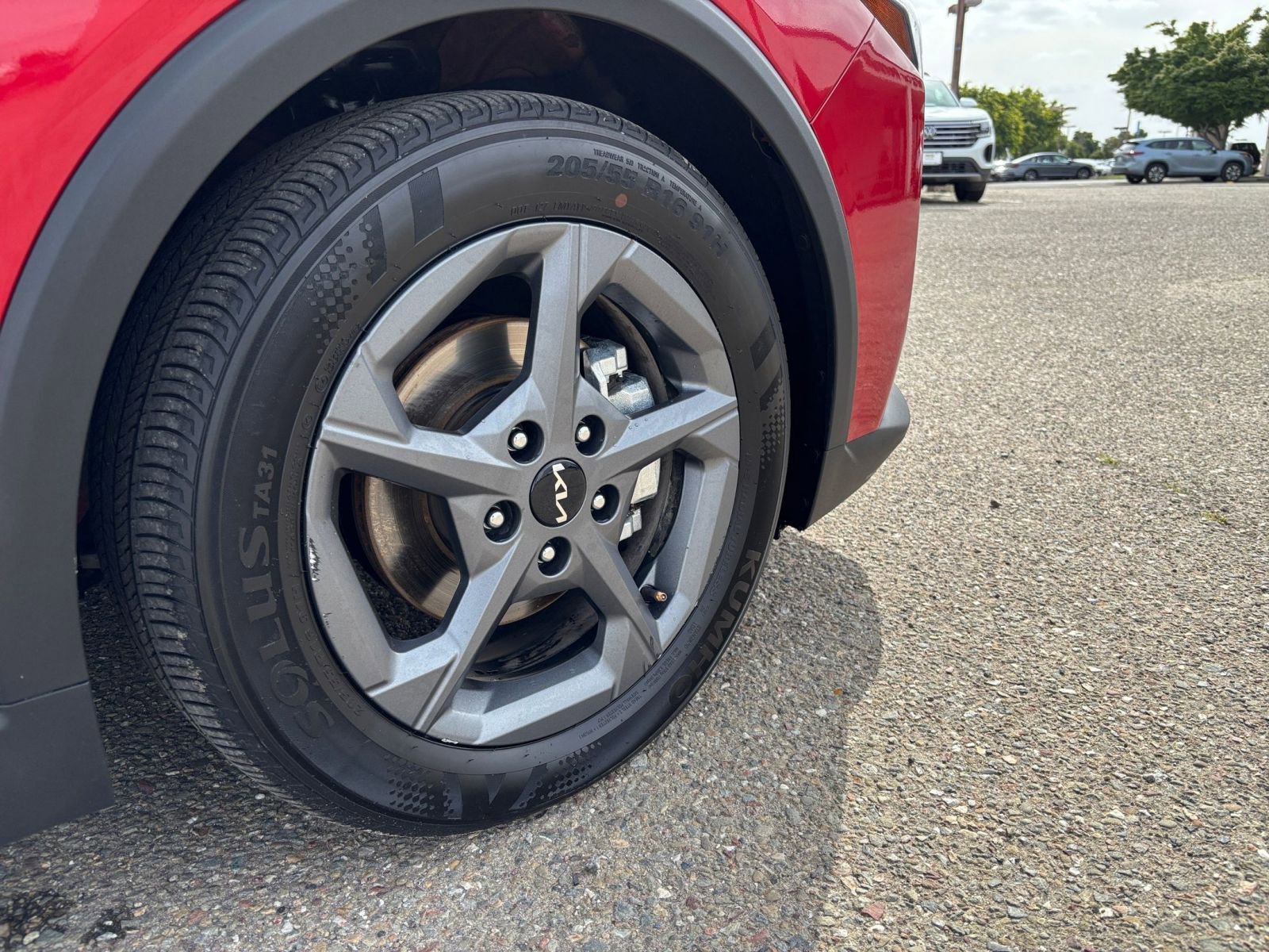 Used 2025 Kia K4 FWD image 30