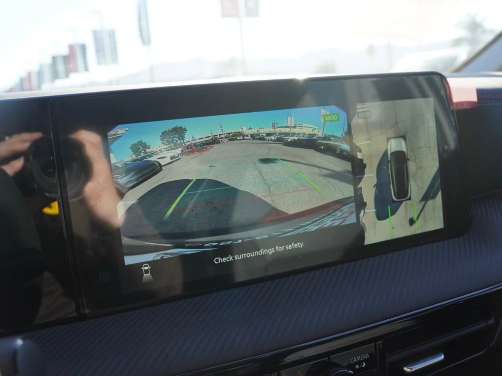 New 2026 Nissan Kicks SR image 13