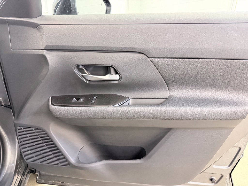 New 2027 Nissan Kicks SV AWD/4WD image 33