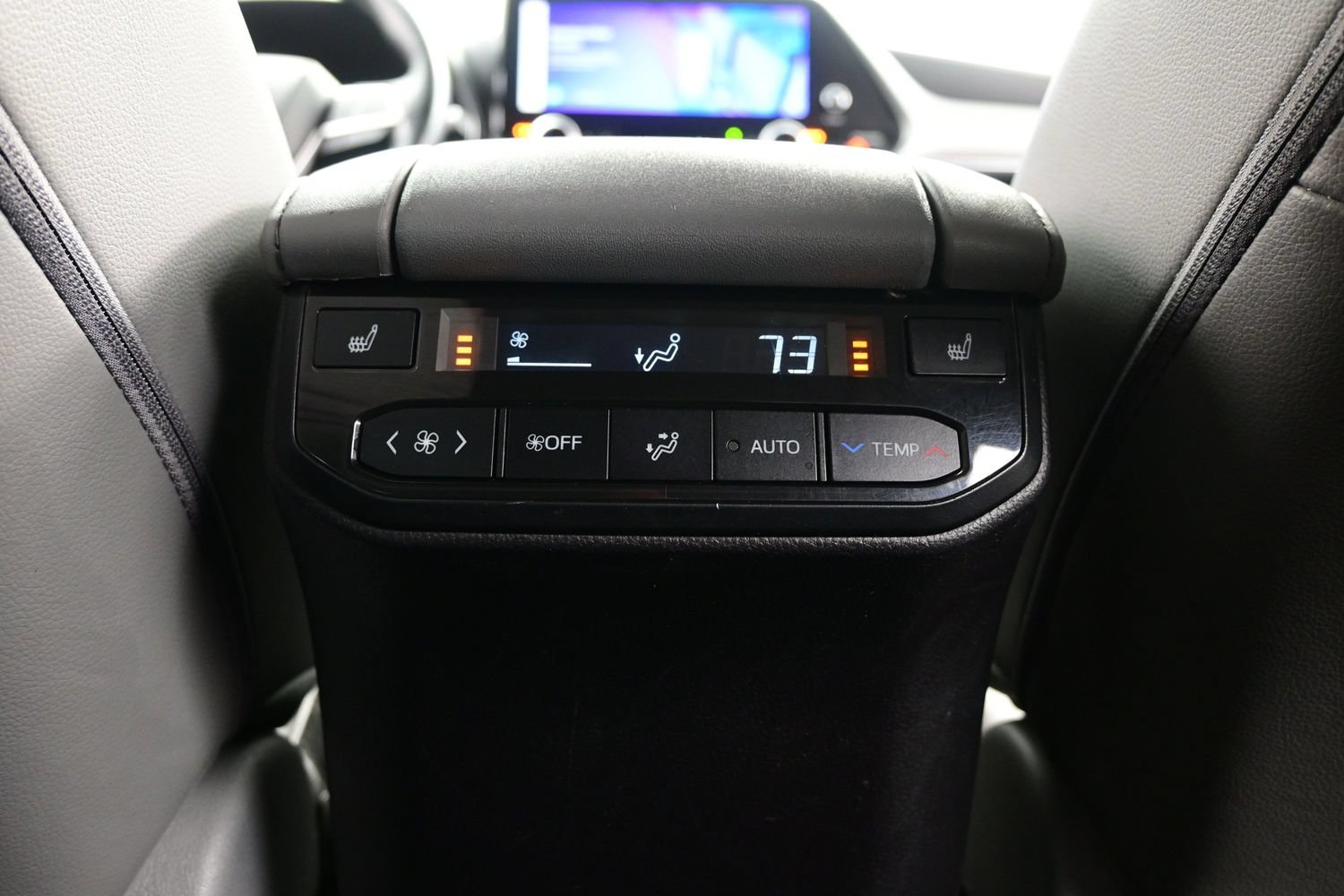 Used 2023 Toyota Highlander Platinum AWD/4WD image 18
