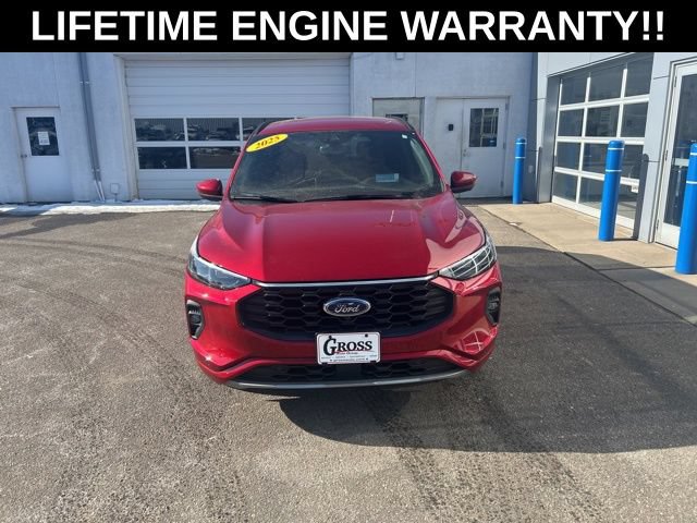 Used 2025 Ford Escape ST-Line Elite w/ Premium Technology Package AWD/4WD image 3