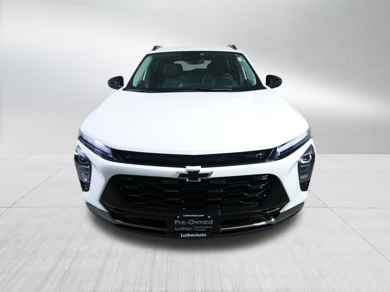 Used 2024 Chevrolet Trax ACTIV w/ Driver Confidence Package image 2