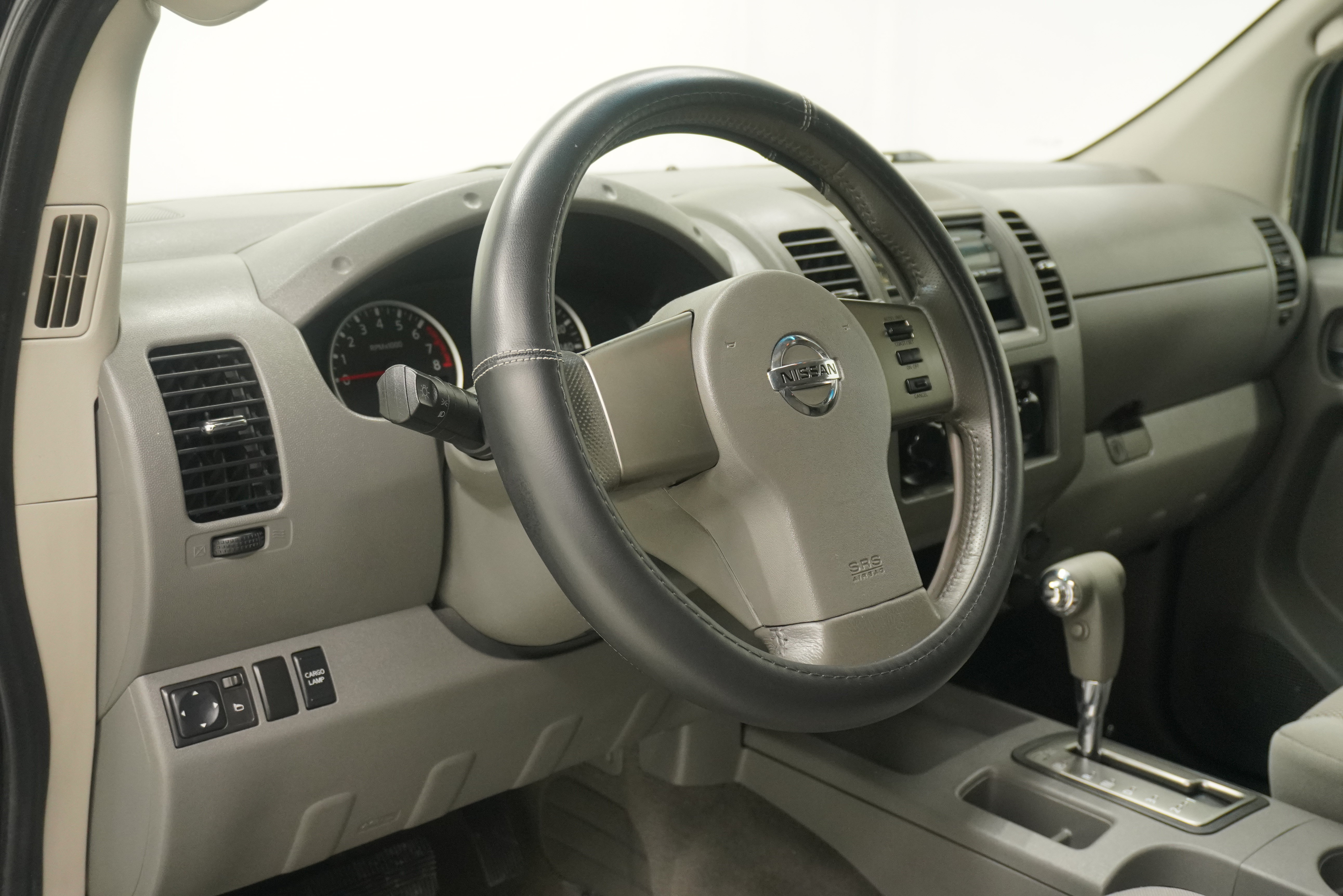 Used 2007 Nissan Frontier LE RWD image 9