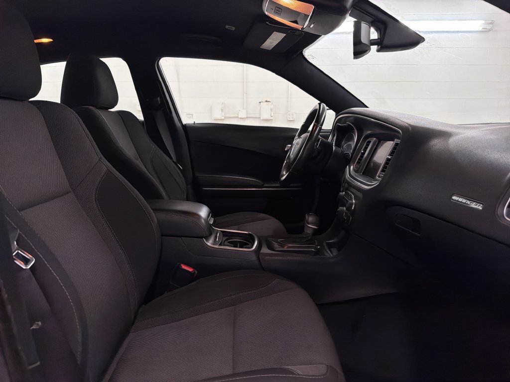 Used 2018 Dodge Charger R/T RWD image 28