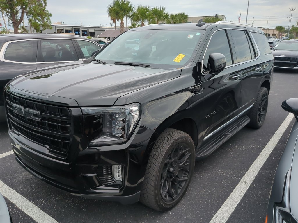 Used 2022 GMC Yukon SLT w/ SLT Premium Package AWD/4WD image 6