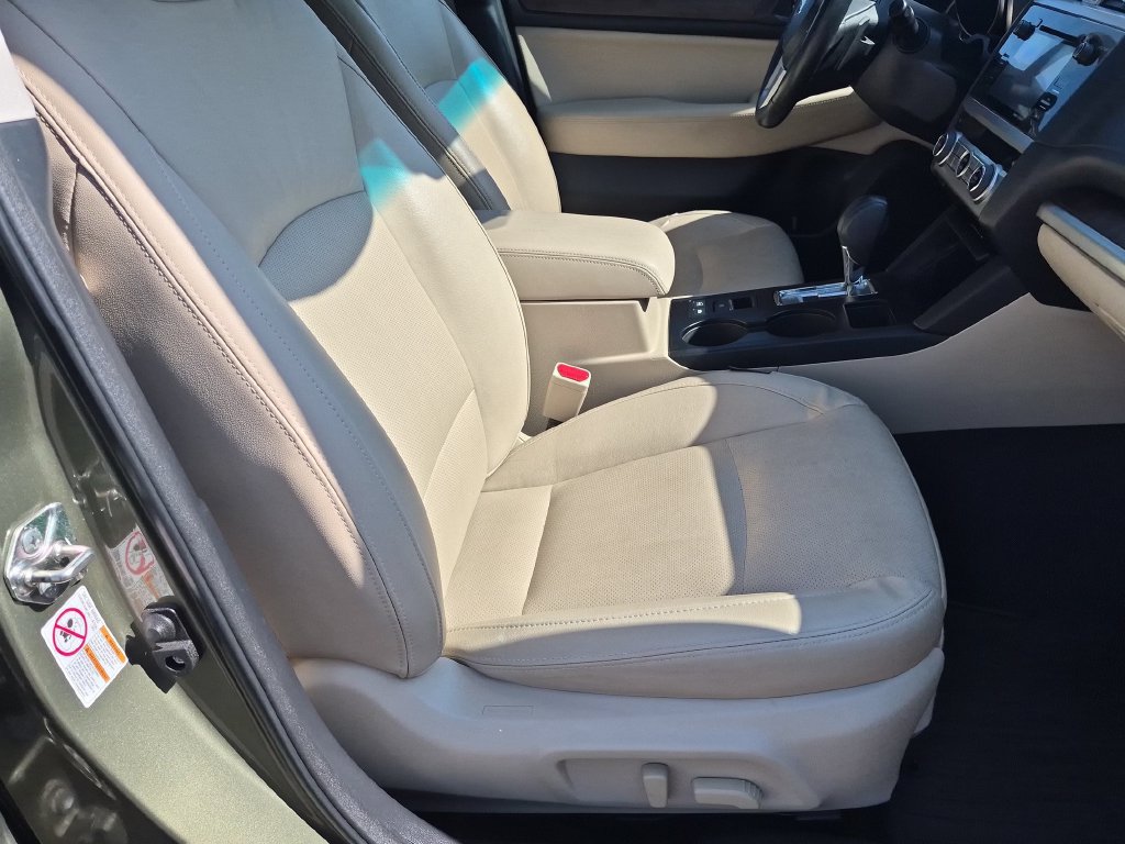 Used 2016 Subaru Outback 3.6R Limited AWD/4WD image 27