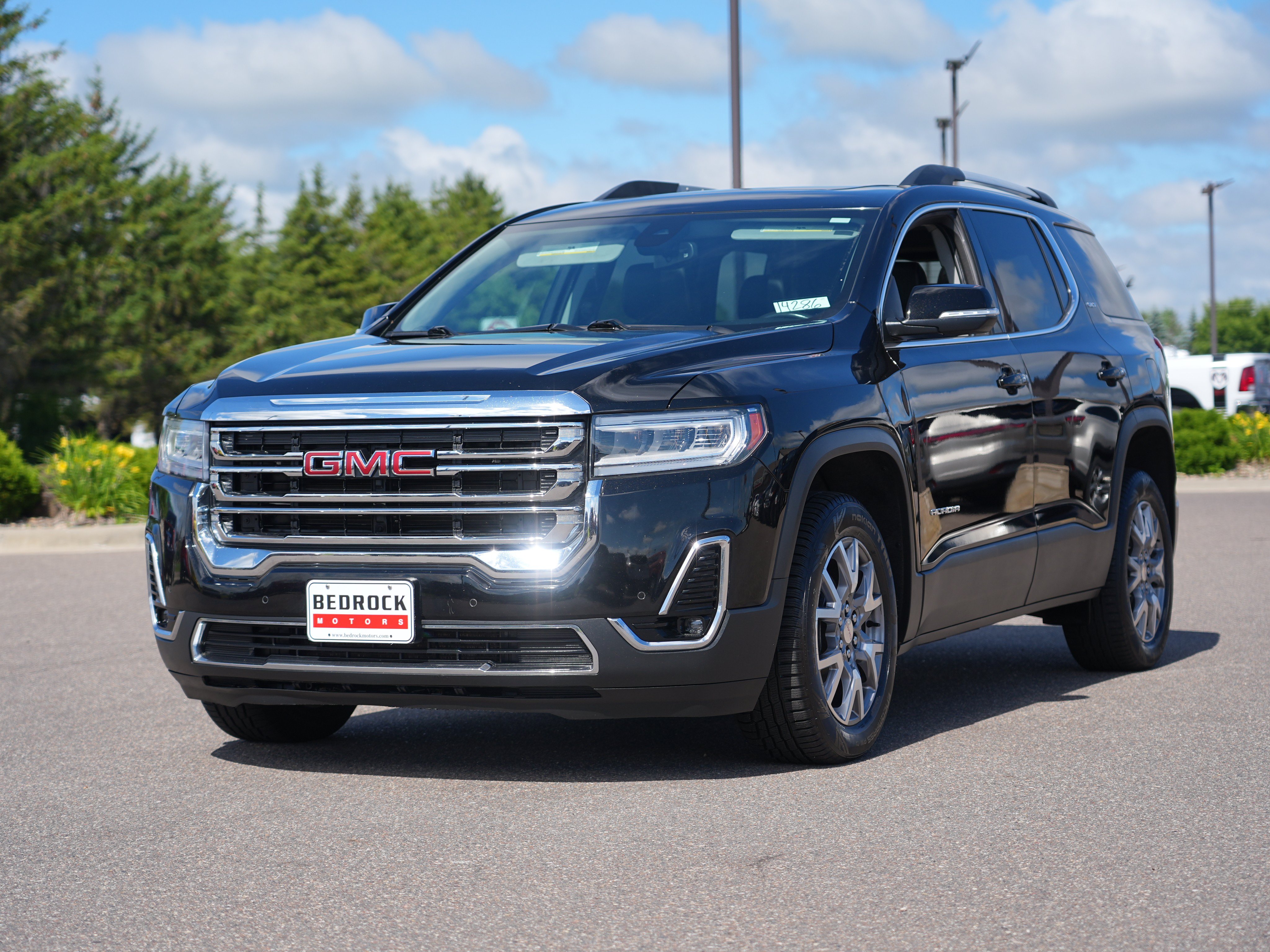 Used 2021 GMC Acadia SLT w/ Preferred Package AWD/4WD image 7