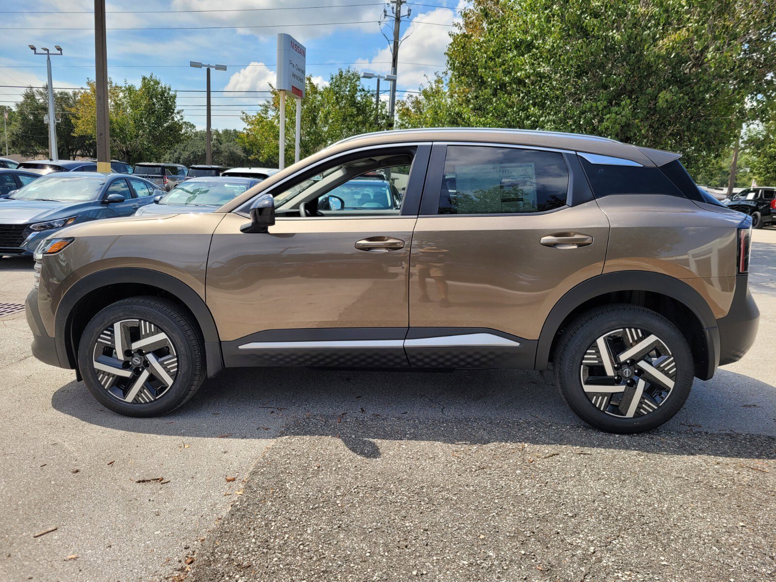 New 2026 Nissan Kicks SV image 3