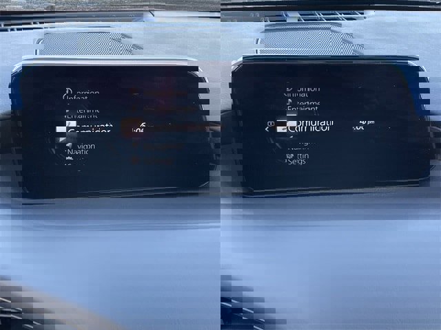 Used 2019 MAZDA MAZDA3 Hatchback w/ Premium Package image 17