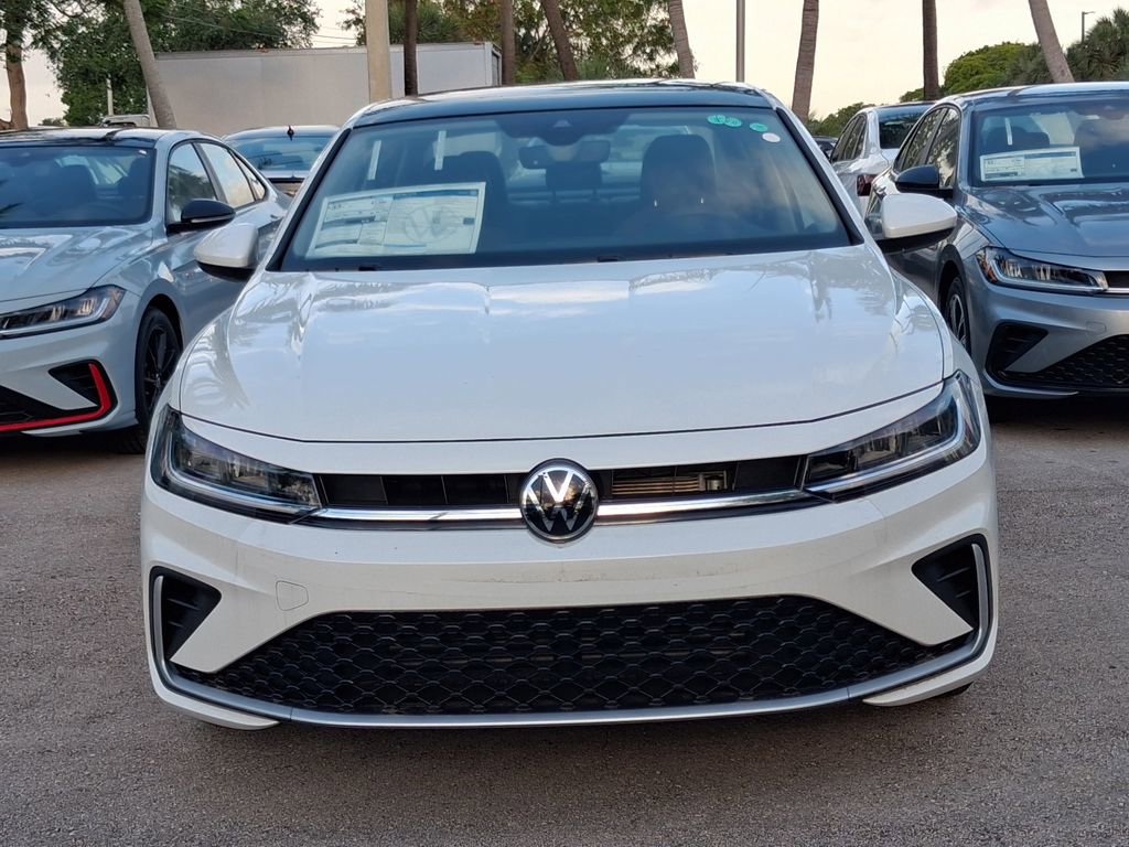 New 2026 Volkswagen Jetta SE FWD image 2