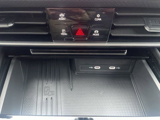 Certified 2026 Volkswagen Atlas SE image 24