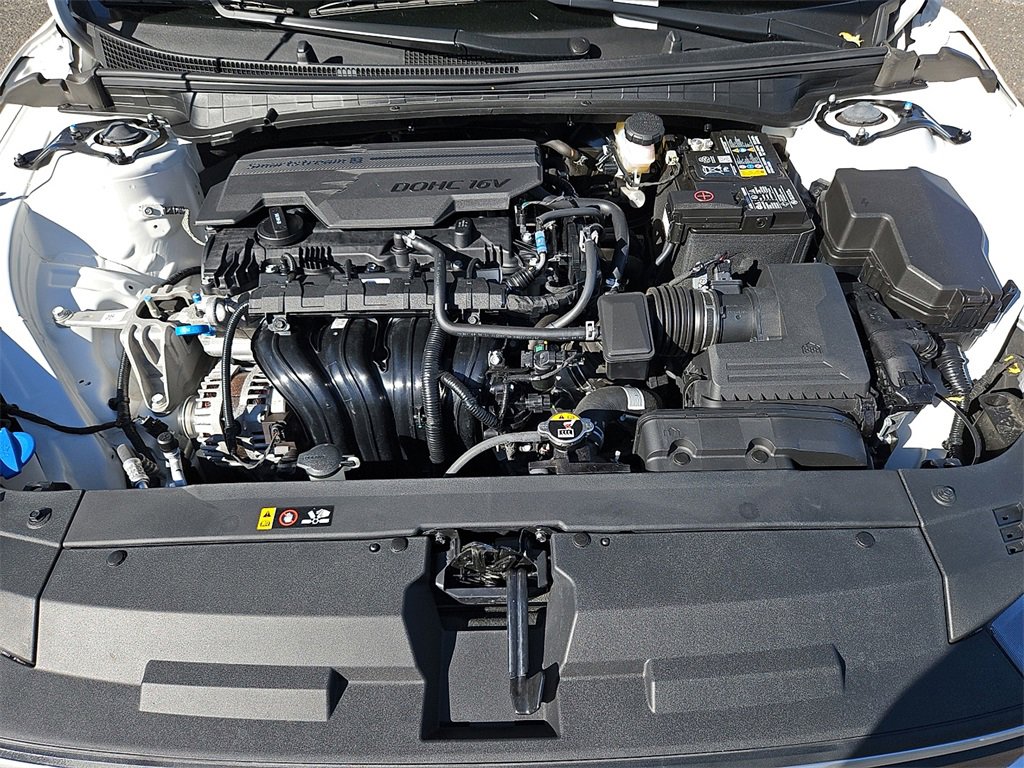 Certified 2025 Kia K4 LX image 27