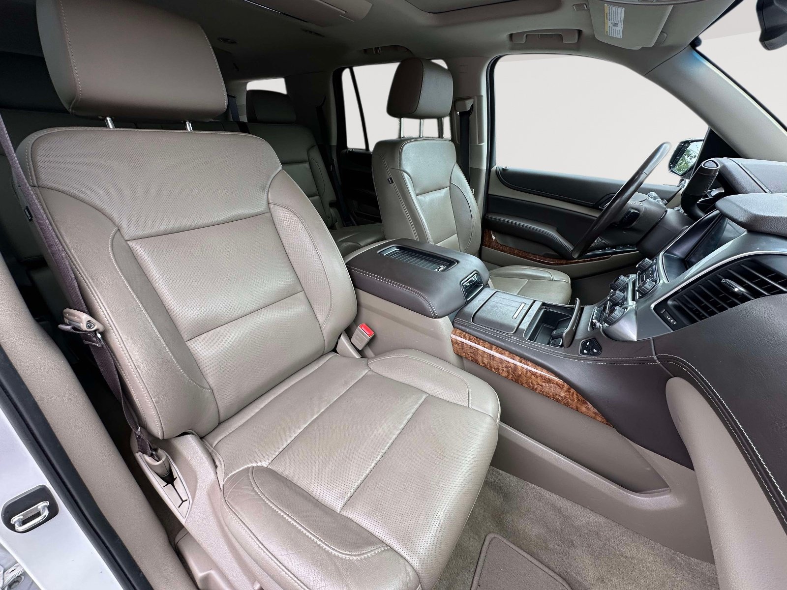 Used 2019 Chevrolet Tahoe Premier AWD/4WD image 25