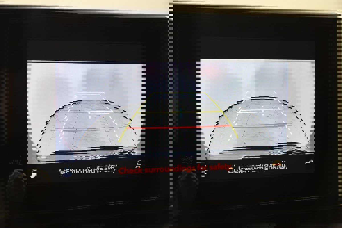 Used 2024 Toyota RAV4 XLE w/ Convenience Package AWD/4WD image 9