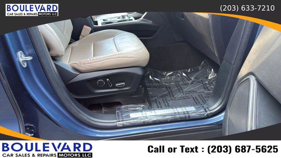 Used 2020 Ford Explorer Limited w/ Class III Trailer Tow Package image 43