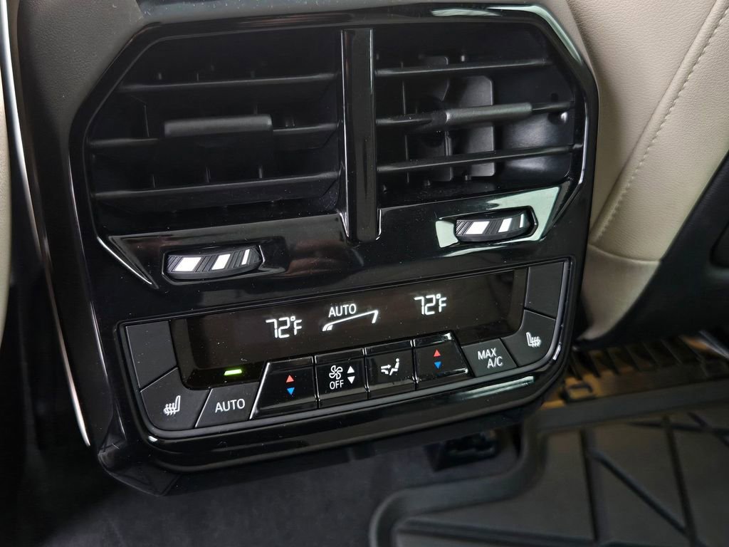 Used 2024 BMW iX M60 image 9