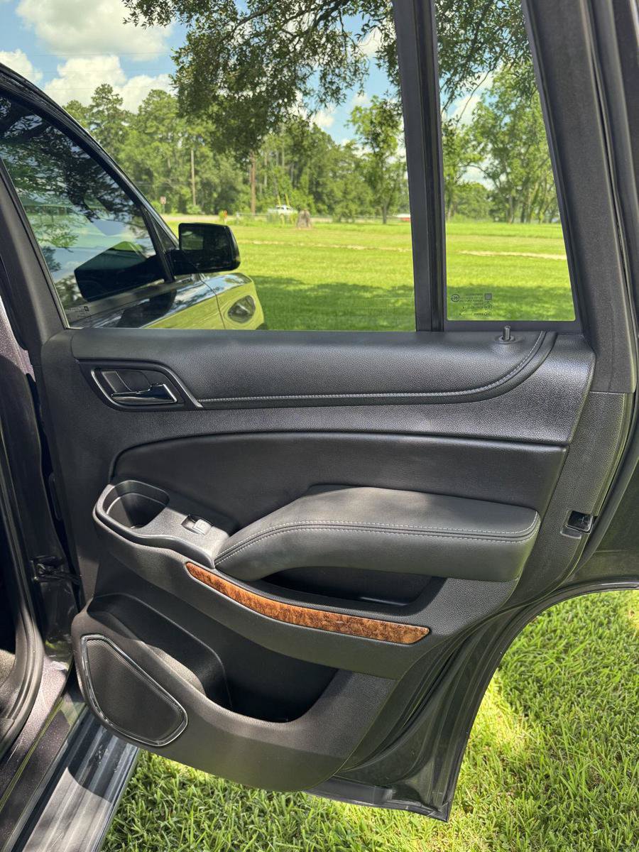 Used 2018 Chevrolet Tahoe Premier RWD image 18