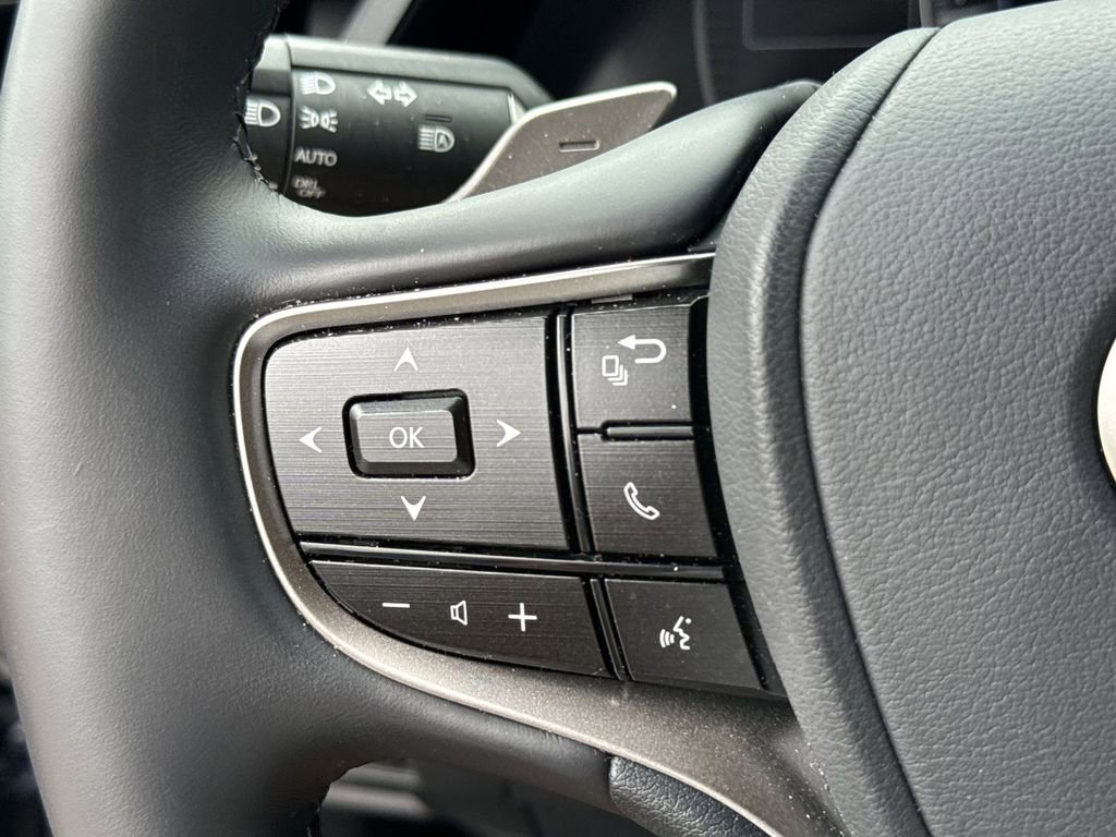 Used 2025 Lexus ES 350 w/ Premium Package FWD image 26