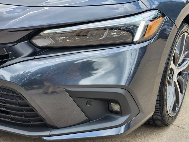 Used 2022 Honda Civic Touring image 9