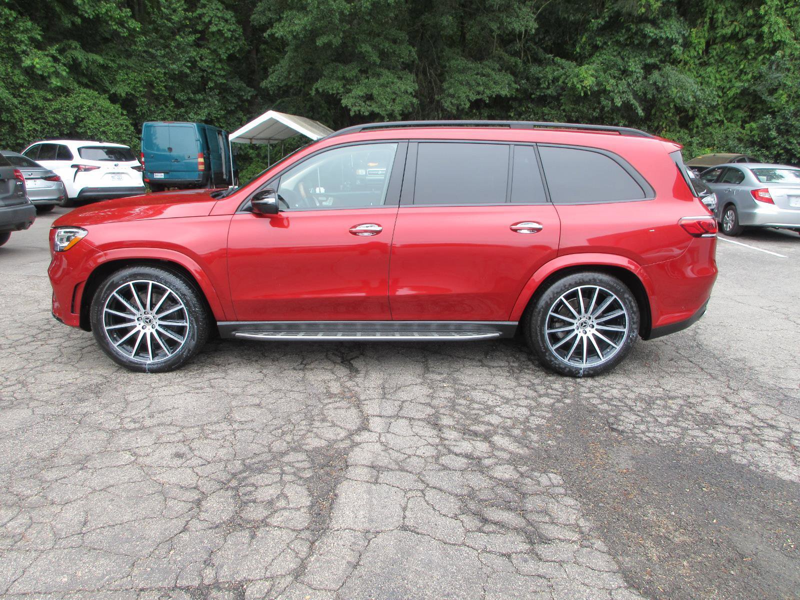 Used 2020 Mercedes-Benz GLS 580 4MATIC image 2
