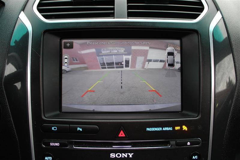 Used 2017 Ford Explorer Sport w/ Equipment Group 401A image 21