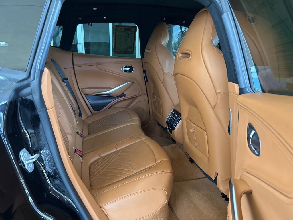 Used 2023 Aston Martin DBX image 26