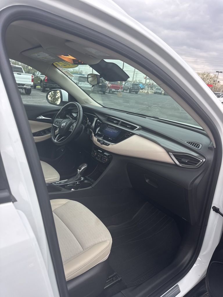 Used 2023 Buick Encore GX Select AWD/4WD image 48