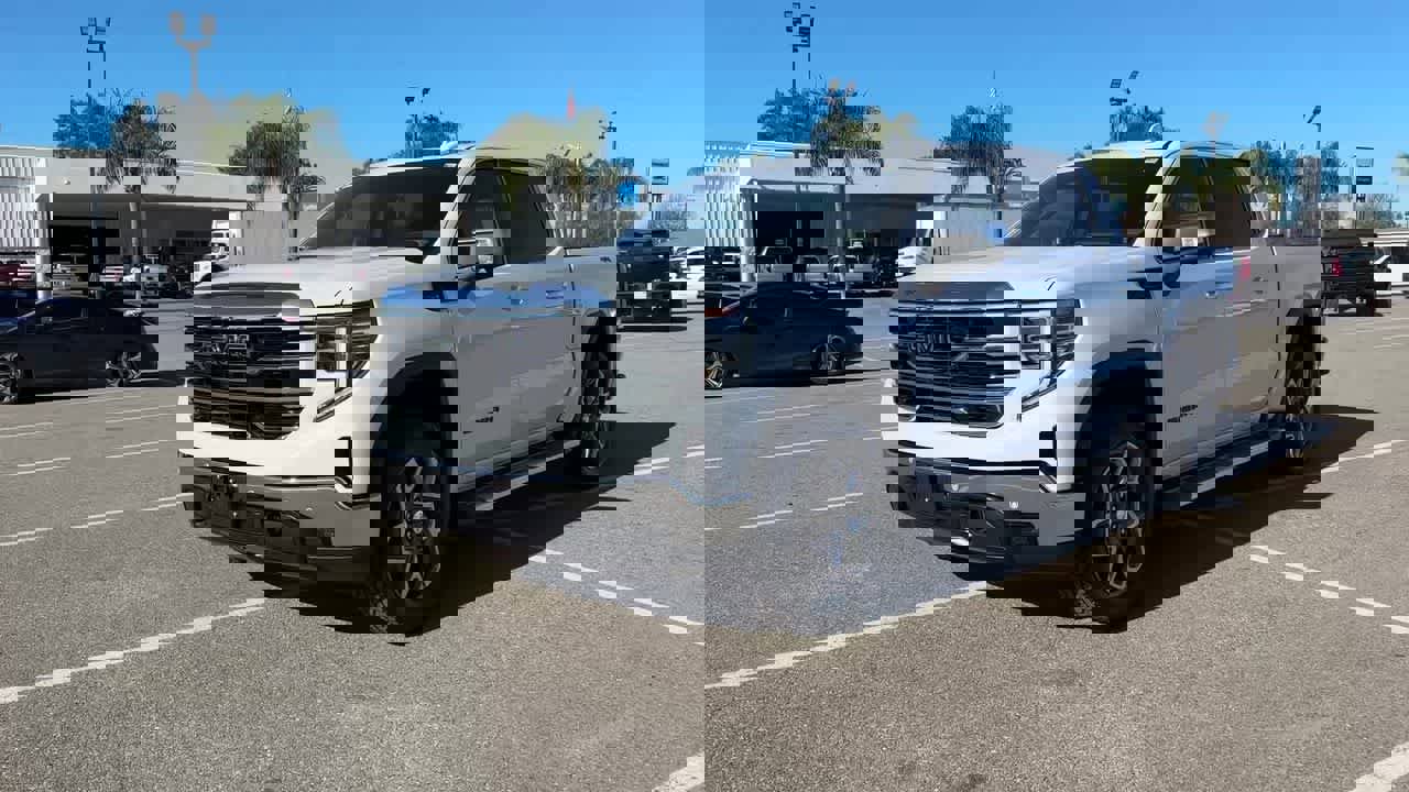 New 2026 GMC Sierra 1500 SLT w/ SLT Premium Package image 3