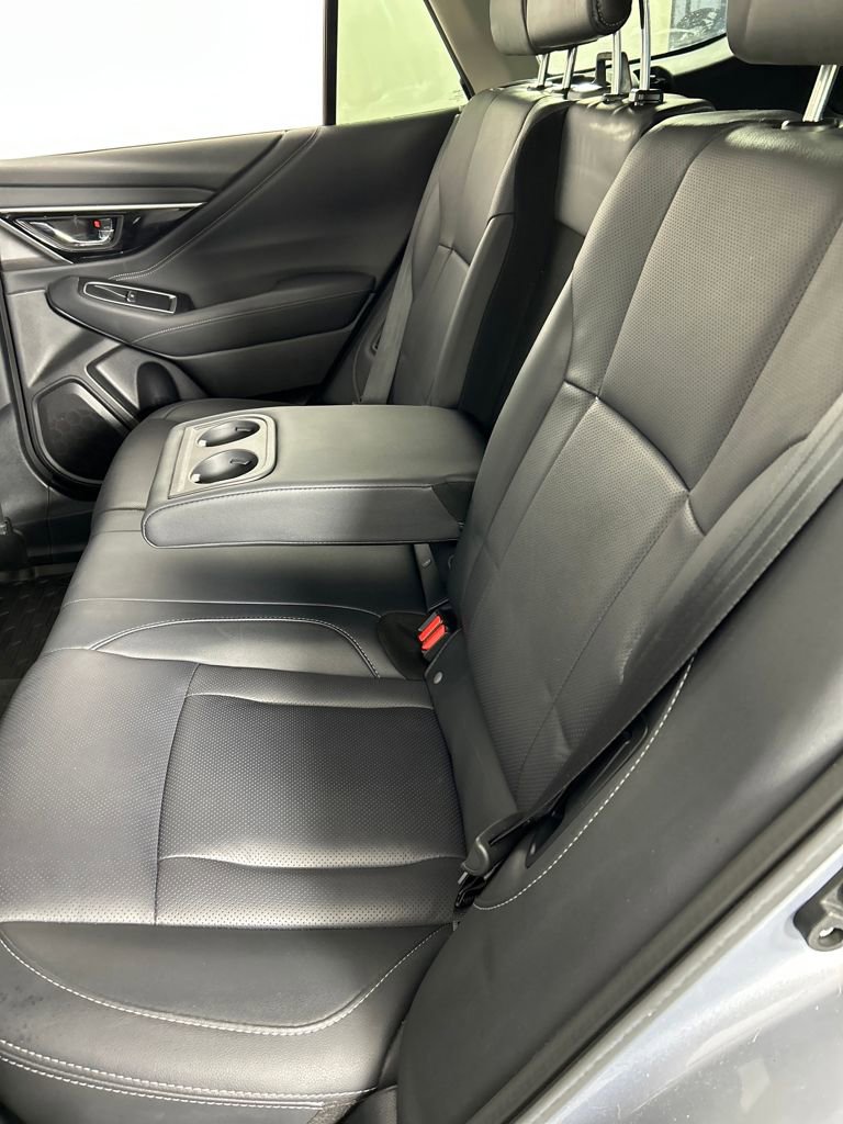 Used 2022 Subaru Outback Limited image 16