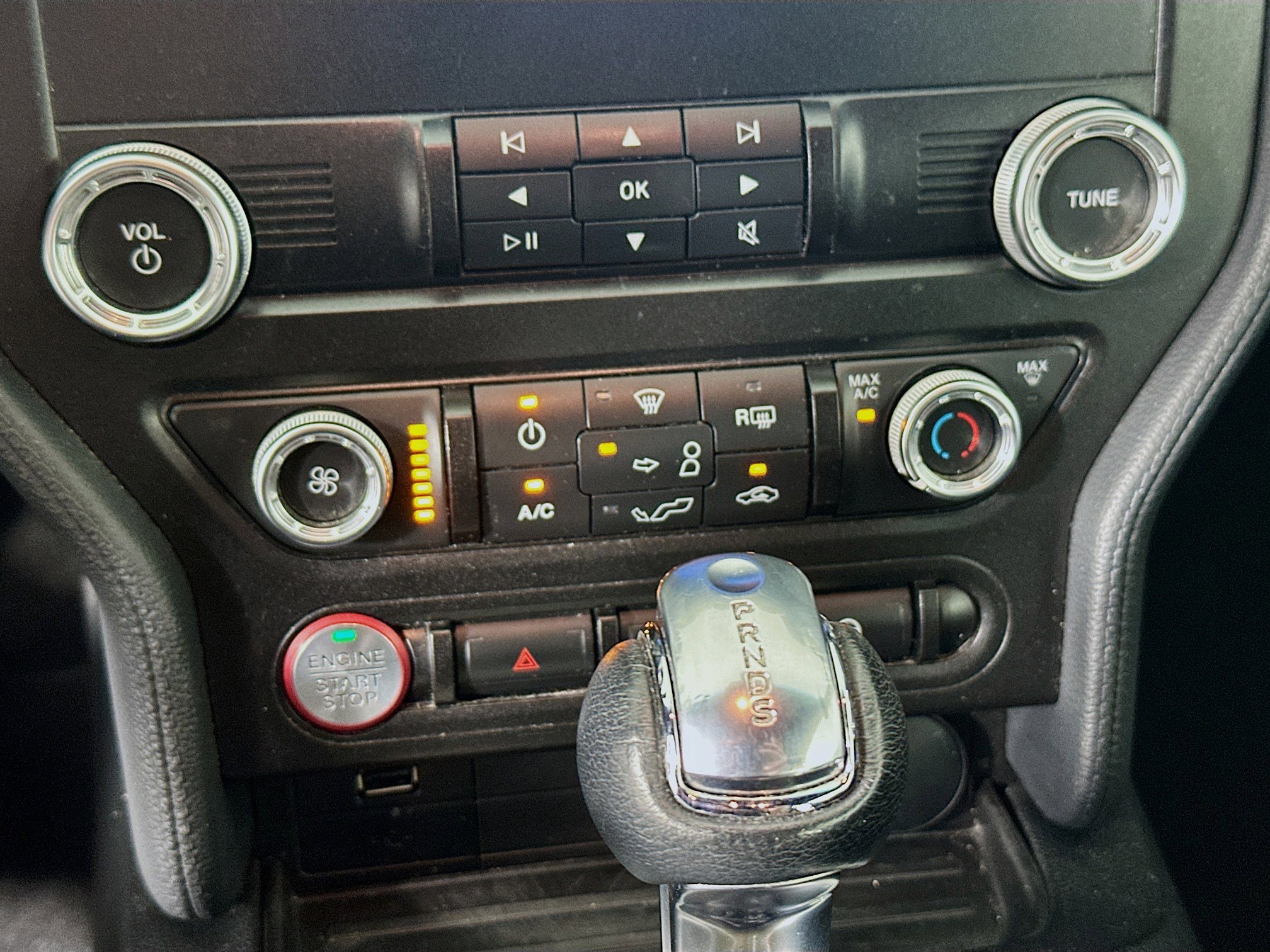 Used 2019 Ford Mustang Coupe RWD image 22