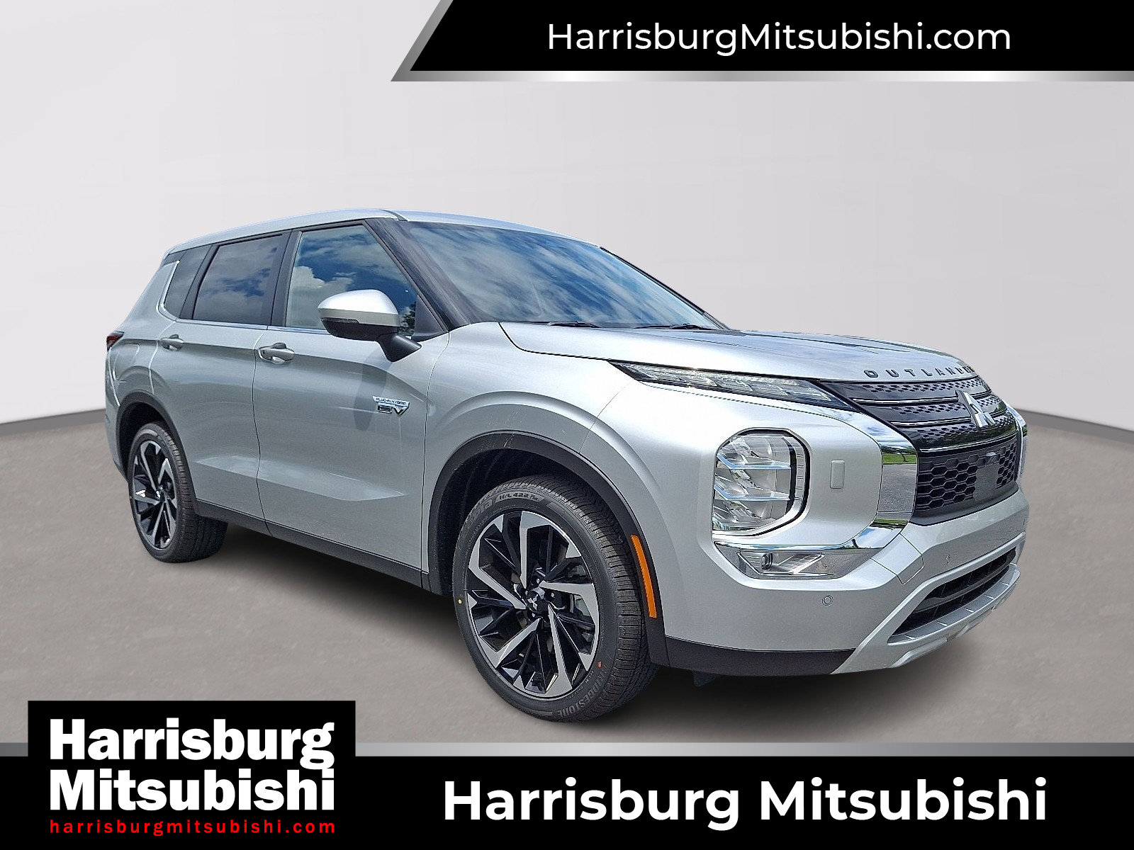 New 2025 Mitsubishi Outlander SE image 1