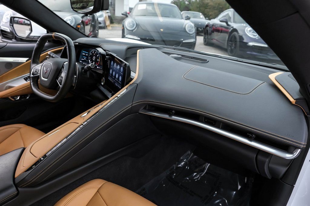 Used 2023 Chevrolet Corvette Stingray Preferred Cpe w/ Z51 Performance Package image 10