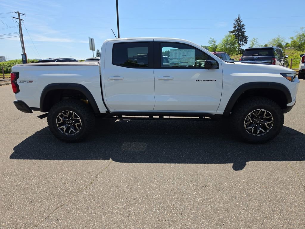 New 2026 Chevrolet Colorado ZR2 w/ Technology Package AWD/4WD image 7