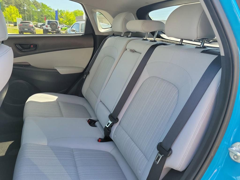 Used 2023 Hyundai Kona SEL FWD image 30