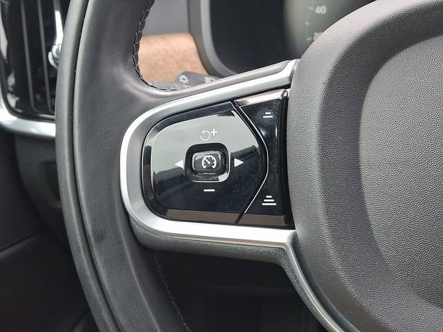 Used 2018 Volvo S90 T8 Inscription image 23