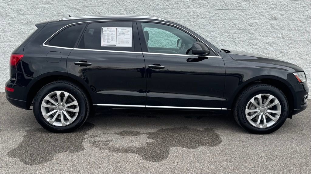 Used 2015 Audi Q5 2.0T Premium Plus w/ Technology Package image 2